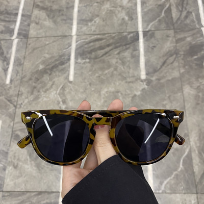 Дамски очила в различни цветове и кръгла форма 