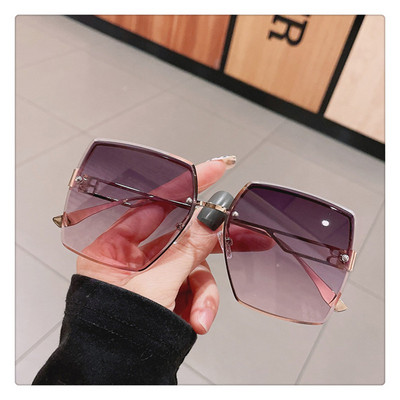 Нов модел слънчеви очила с квадратна форма-за жени