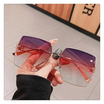 Нов модел слънчеви очила с квадратна форма-за жени