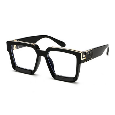 Pašreizējās saulesbrilles unisex modelī ar taisnstūra formu