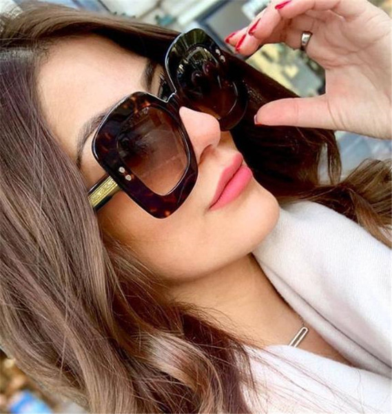 Lielas kvadrātveida brilles retro stilā