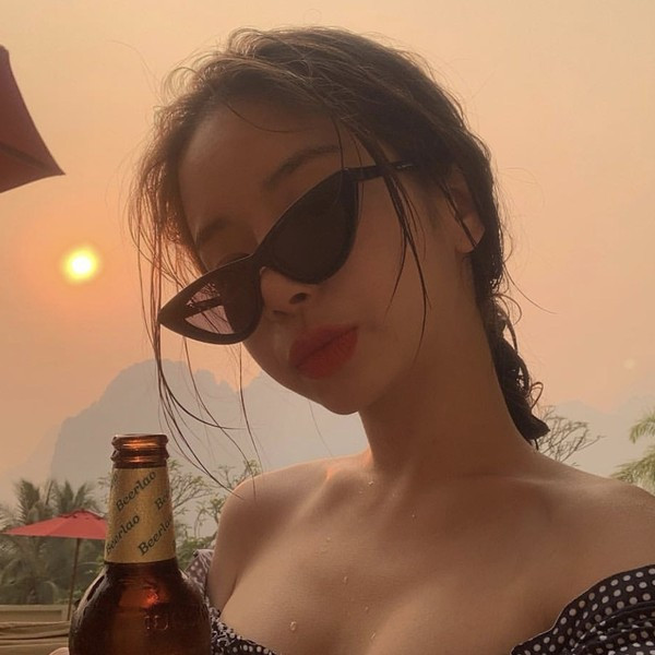 Ochelari de soare moderni cu ochi de pisică pentru femei