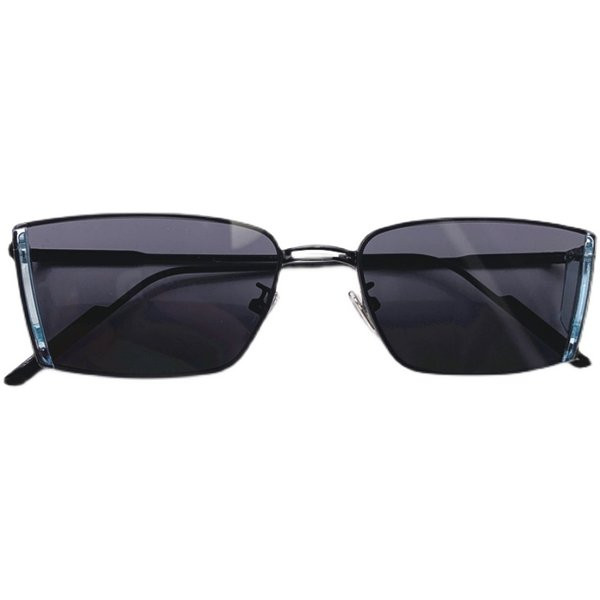 Γυναικεία ρετρό γυαλιά με λεπτό σκελετό