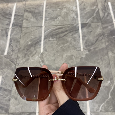 Γυναικεία γυαλιά με μεταλλικό σκελετό σε διάφορα χρώματα