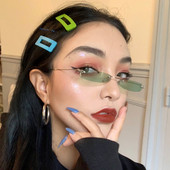 Κομψά γυναικεία γυαλιά ηλίου με λεπτό σκελετό