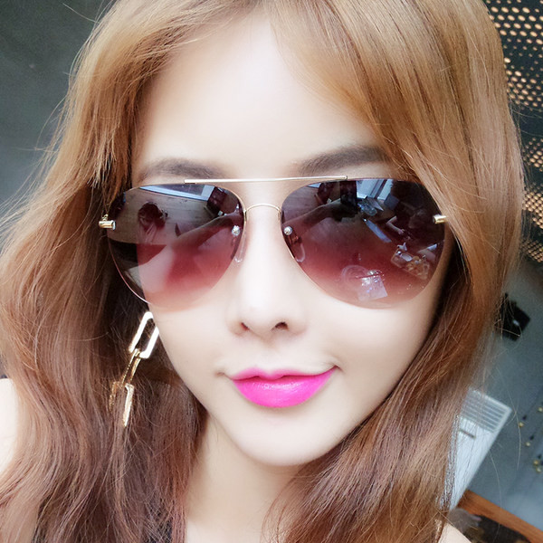 Ochelari de soare de damă în două culori - stil retro