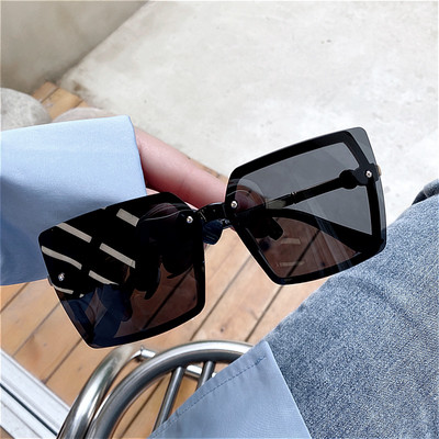 Νέο μοντέλο τετράγωνα γυαλιά για γυναίκες