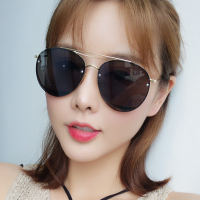 Нов модел очила с тънки рамки -подходящи за жени