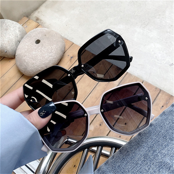 Polarizētas ultravioletās sieviešu brilles