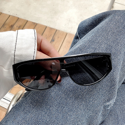 Νέο μοντέλο γυναικεία γυαλιά κατάλληλων για την παραλία