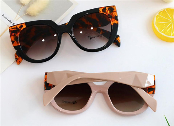 Γυναικεία γυαλιά ηλίου εε διαφορετικά χρώματα σκελετού