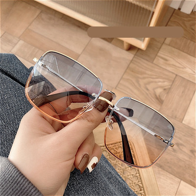 Γυναικεία τετράγωνα γυαλιά