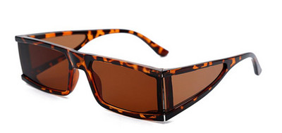 Γυναικεία γυαλιά ηλίου με ορθογώνιους φακούς