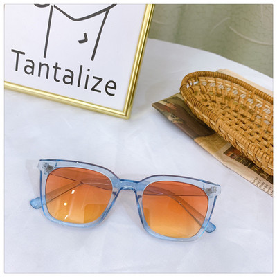 Μοντέρνα ανδρικά γυαλιά ηλίου