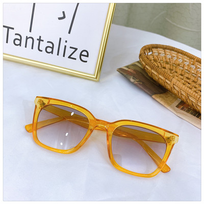 Μοντέρνα ανδρικά γυαλιά ηλίου