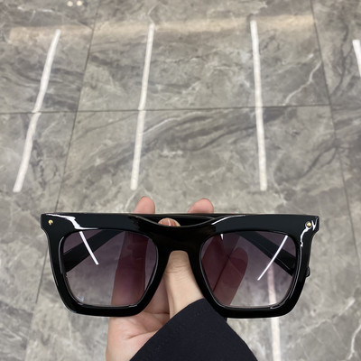 Дамски очила в ретро стил и широка рамка