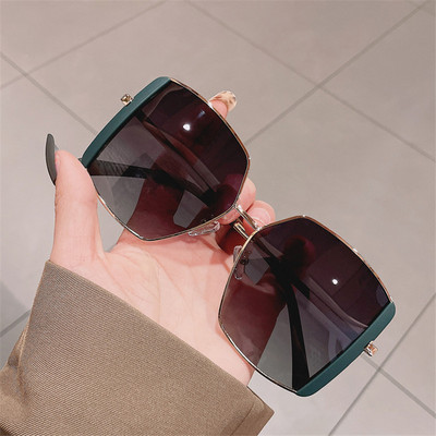 Модерни квадратни очила-за жени