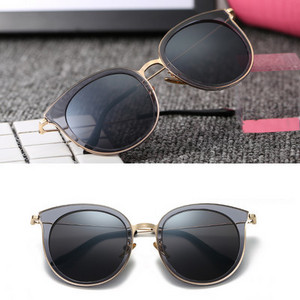 Σύγχρονα γυναικεία γυαλιά - σε διάφορα χρώματα