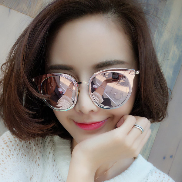 Σύγχρονα γυναικεία γυαλιά - σε διάφορα χρώματα