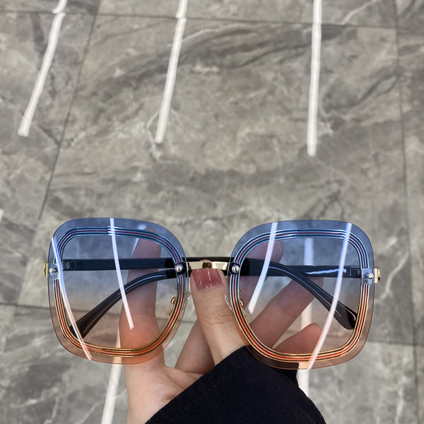 Γυναικεία γυαλιά ηλίου με λεπτό σκελετό - πολλά χρώματα