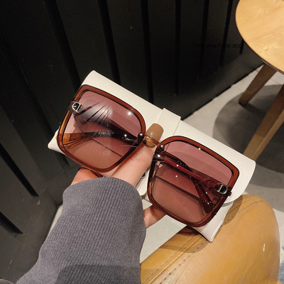 Sieviešu saulesbrilles ar metāla elementu