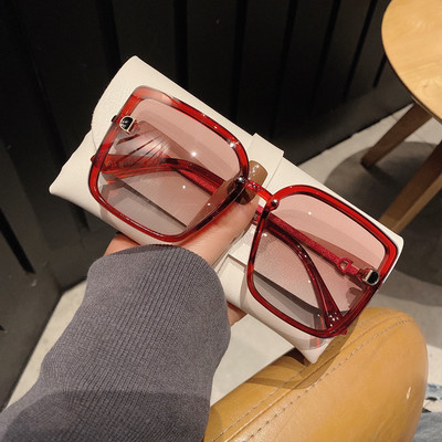 Sieviešu saulesbrilles ar metāla elementu