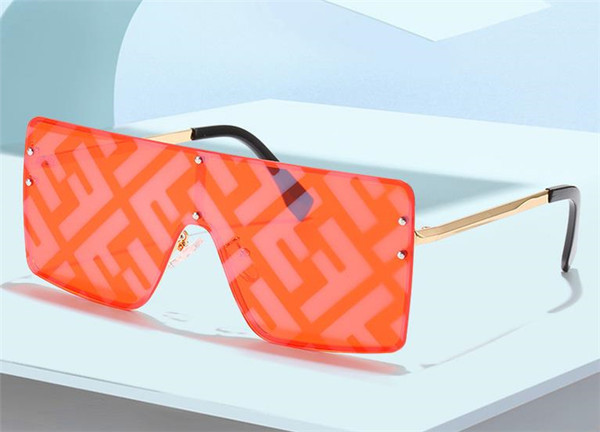 Ochelari de soare pentru femei tip masca in diferite culori