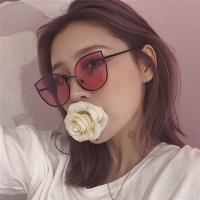Γυναικεία ρετρό γυαλιά ηλίου με λεπτό σκελετό