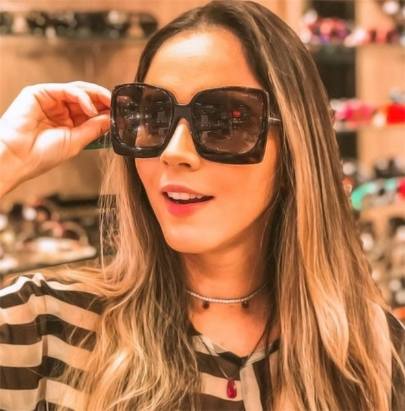Ochelari de soare patrati voluminosi de dama