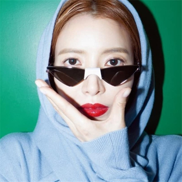 Aktuālās sieviešu trīsstūrveida saulesbrilles vīriešiem un sievietēm