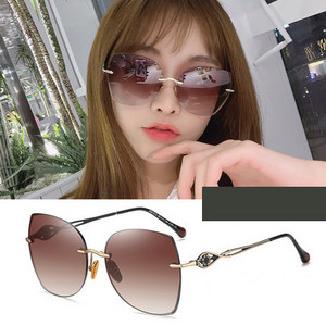 Μοντέρνα γυναικεία γυαλιά με τετράγωνο σχήμα - σε διάφορα χρώματα