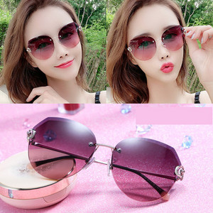 Нов модел дамски очила -подходящи за пътуване