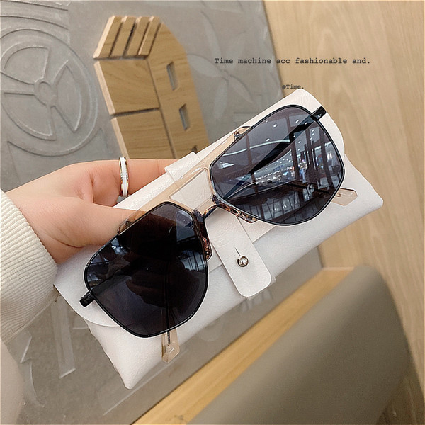 Sieviešu saulesbrilles ar spoguļa efektu