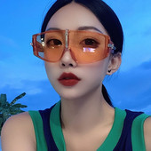 Νέο μοντέλο γυναικεία γυαλιά με μεγάλο σκελετό