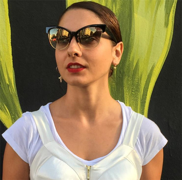 Γυναικεία γυαλιά ηλίου σε σχήμα πεταλούδας