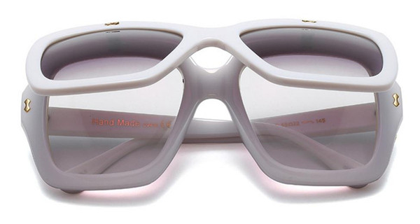 Ογκομετρικά γυαλιά ηλίου για γυναίκες με τετράγωνο σχήμα