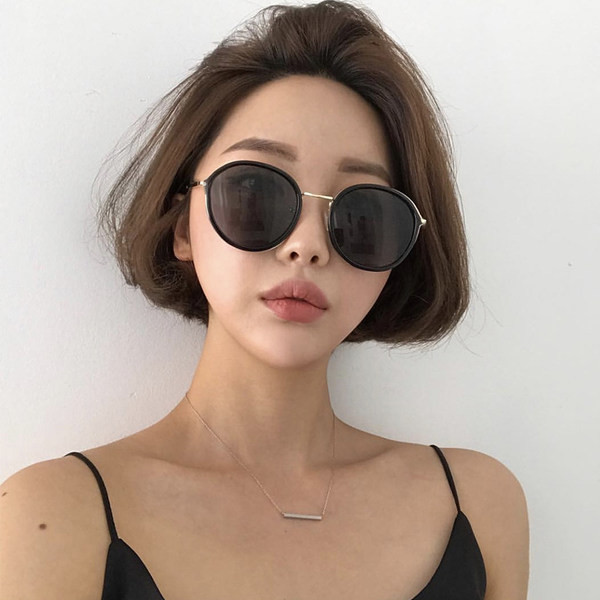 Ikdienas sieviešu apaļas saulesbrilles ar plānu rāmi