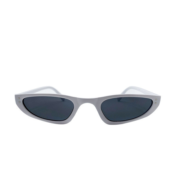 Jauns sieviešu saulesbriļļu modelis ar plānu rāmi