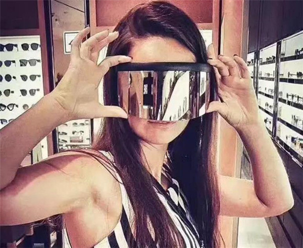 Jauna modeļa sieviešu saulesbriļļu maskas tips