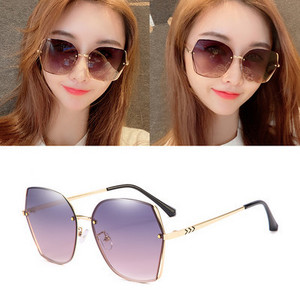 Дамски слънчеви очила с тънка рамка- в няколко цвята