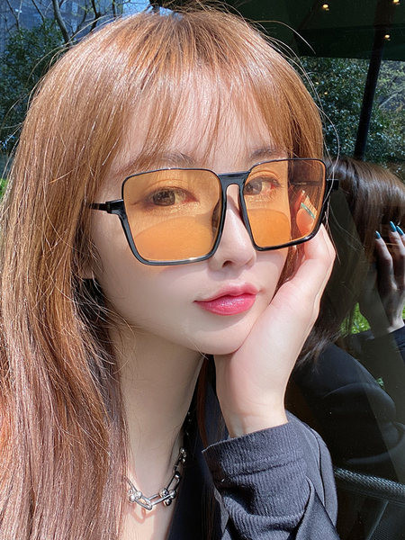 Ikdienas sieviešu kvadrātveida brilles