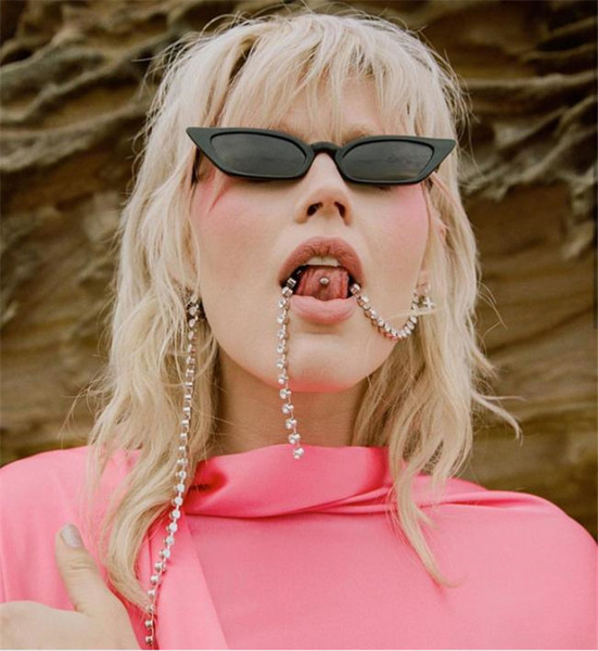 Jauns pašreizējo sieviešu saulesbriļļu modelis