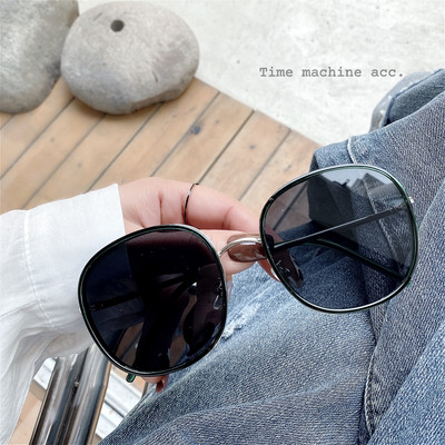 Дамски слънчеви очила с кръгла форма и тънки рамки