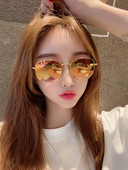 Sieviešu polarizētās brilles ar plānu metāla rāmi