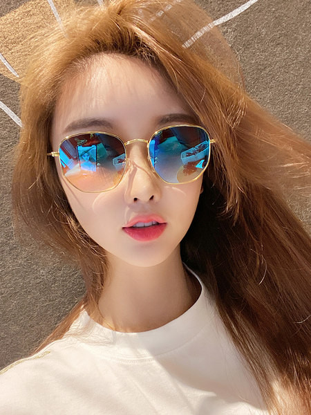 Sieviešu polarizētās brilles ar plānu metāla rāmi