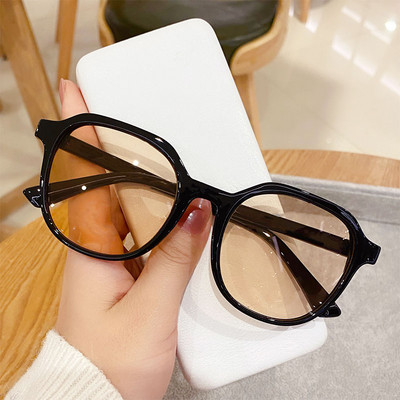 Sieviešu retro stila brilles ar apaļu formu