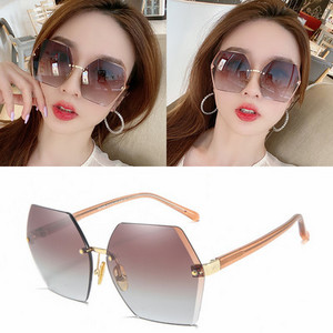 Modernas polarizētas sieviešu brilles četrās krāsās