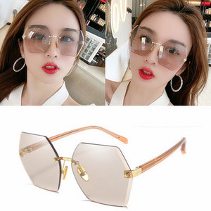 Modernas polarizētas sieviešu brilles četrās krāsās