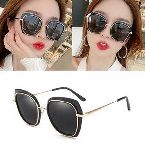 Sieviešu brilles ar UV aizsardzību un plānu rāmi