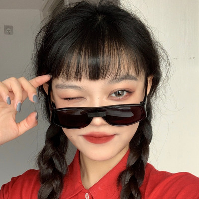 Stilīgas sieviešu saulesbrilles